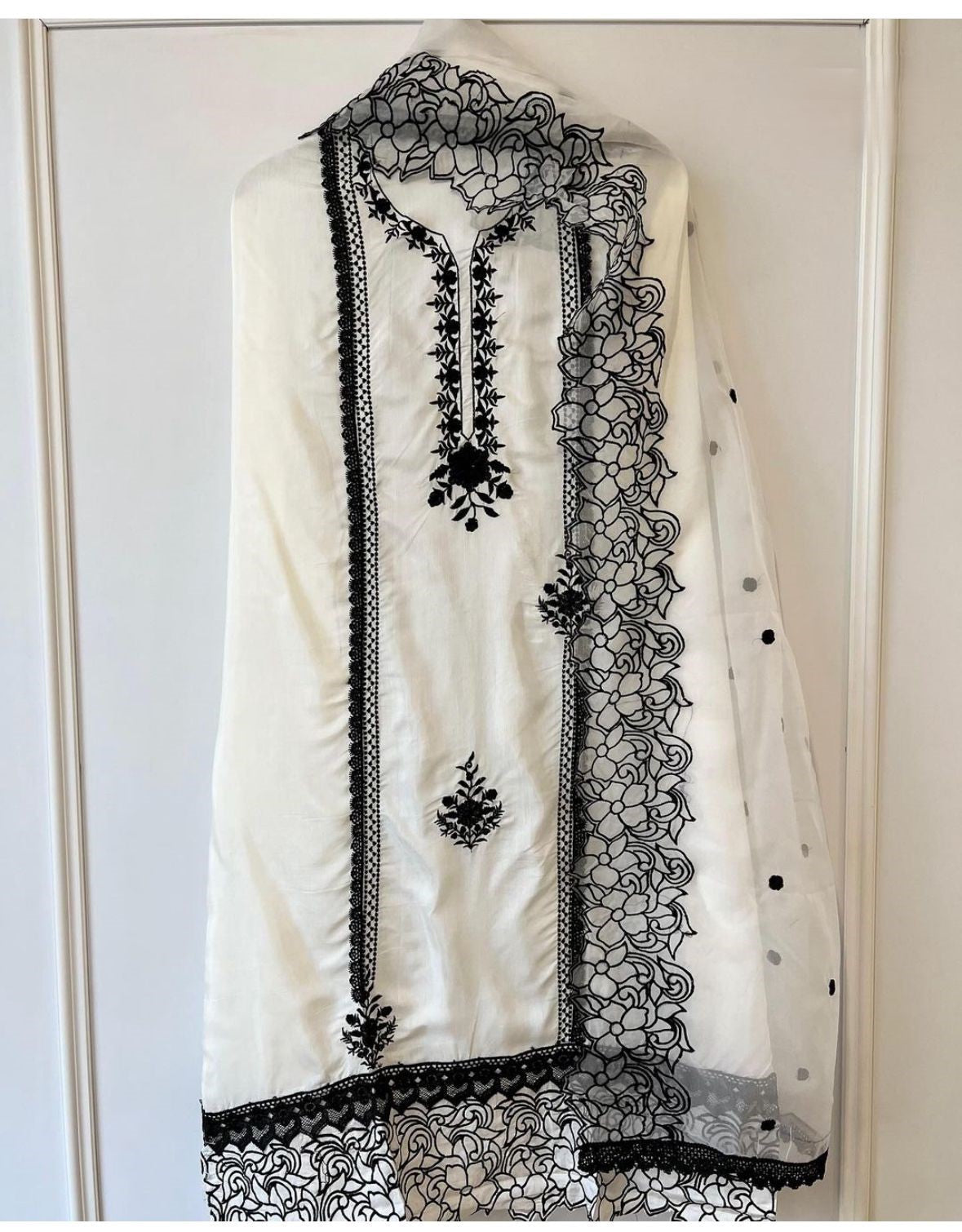 MUSLIN KURTI SUIT