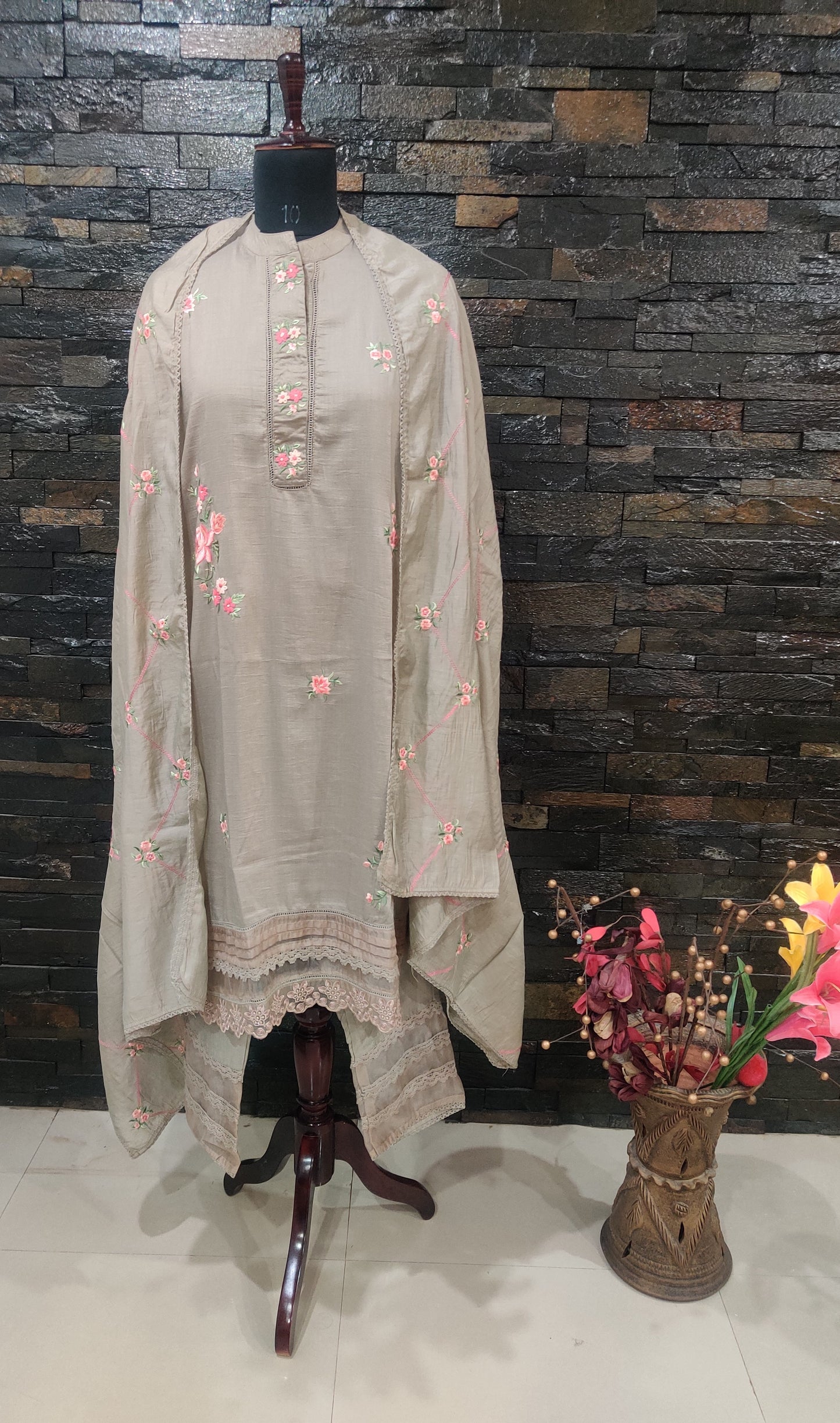 Silk cotton Suit with hand work (3PCS)